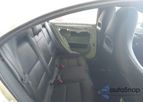 2015 Mercedes-Benz Cla 250 z USA, uszkodzony, nr VIN WDDSJ4EB2FN203478